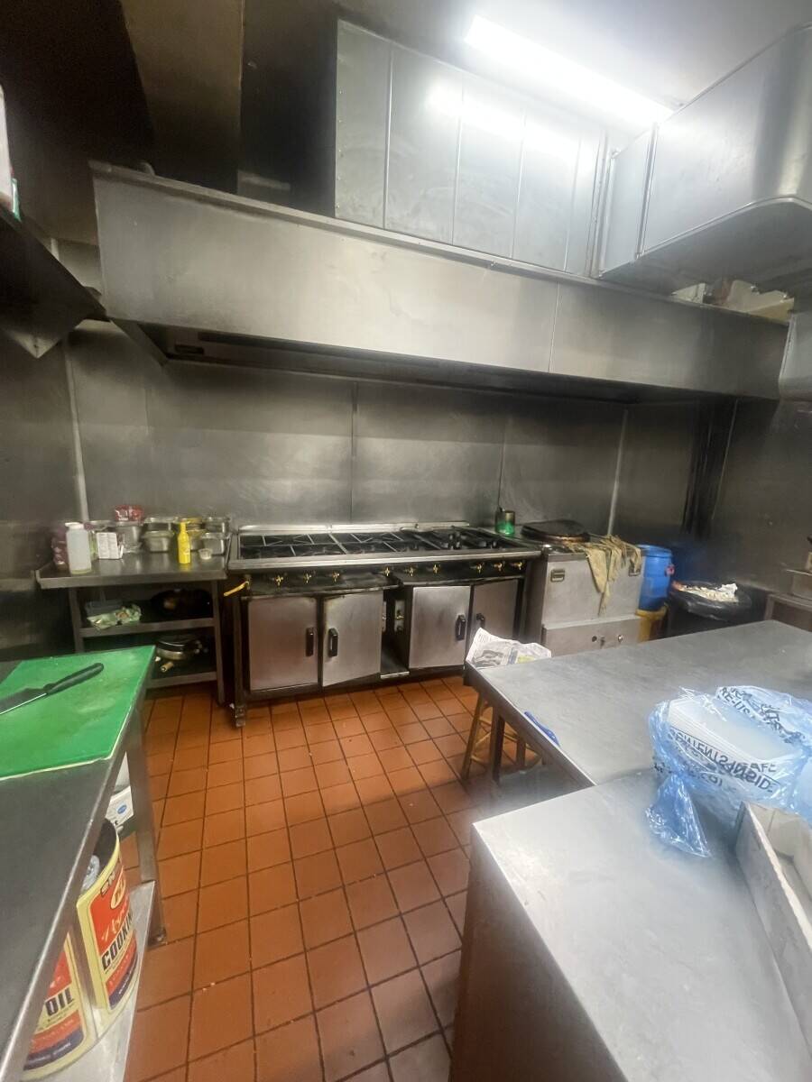 Well established 20 years Indian takeaway 