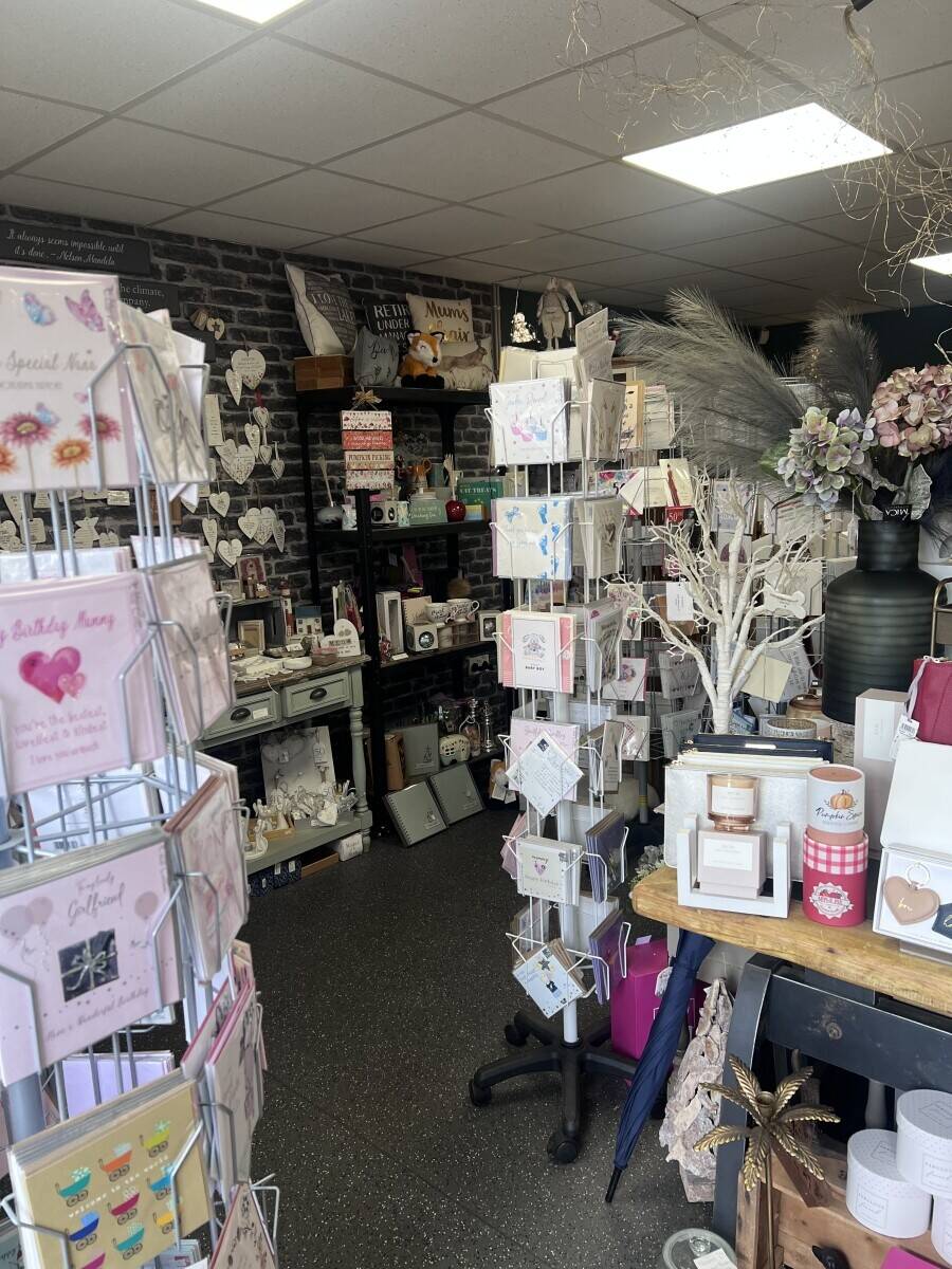 Gift shop cafe & florists Photo 6