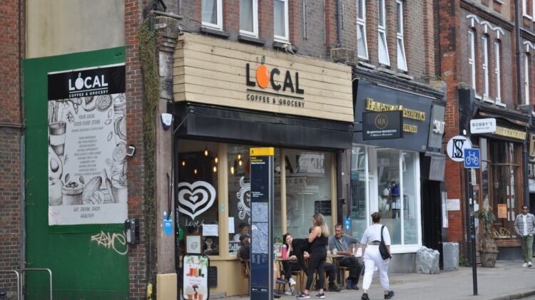 Thriving Organic Health Shop & Deli in Prime London Location Photo 6