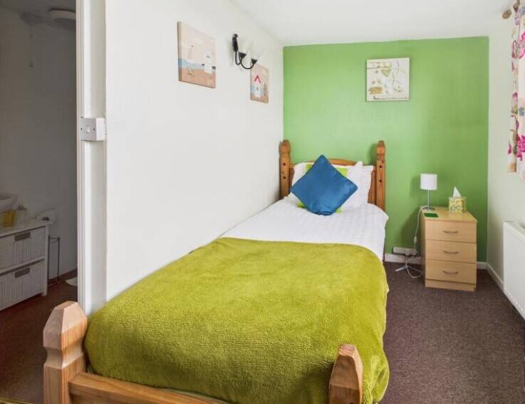 LINCOLNSHIRE COAST - GUEST HOUSE WITH STUNNING GARDENS AND SEPERATE ANNEXE Photo 6