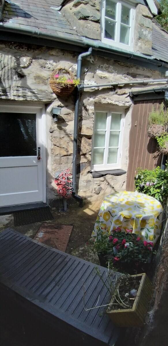 CAFE/RETAIL BUSINESS & BEAUTIFUL FAMILY HOME,  BARMOUTH, NORTH WALES FOR SALE Photo 6