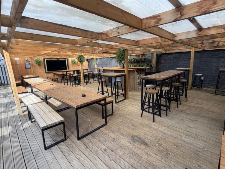 Licenced Trade, Pubs & Clubs For Sale in Sheffield Photo 6