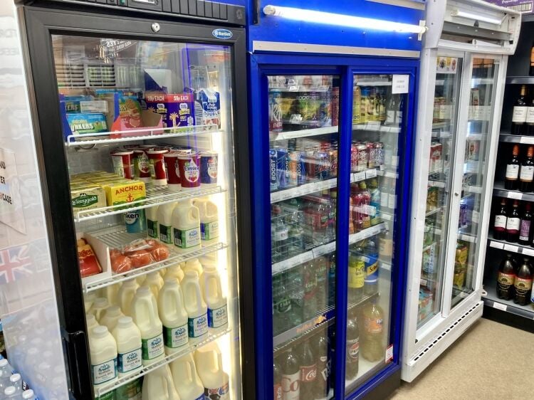 CONVENIENCE STORE Photo 6