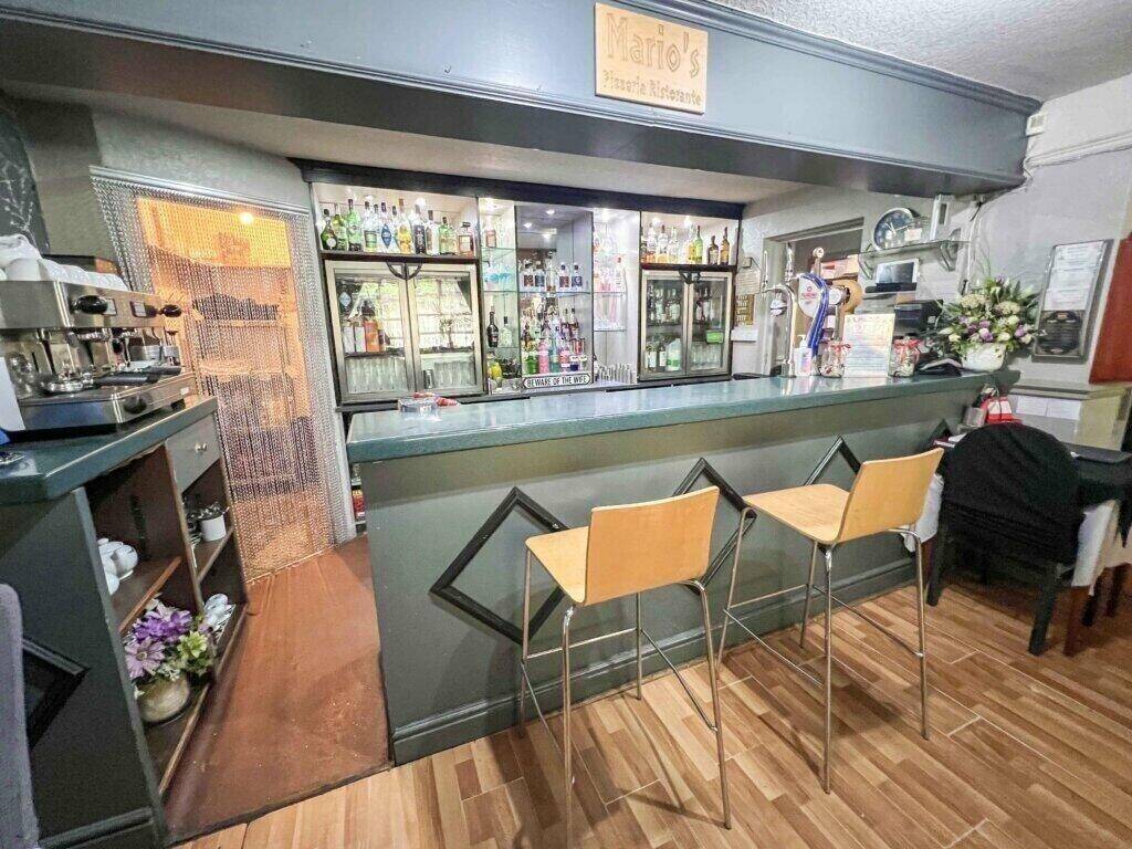 Charming Family-Run Italian Restaurant For Sale in Bacup, Rossendale Photo 6