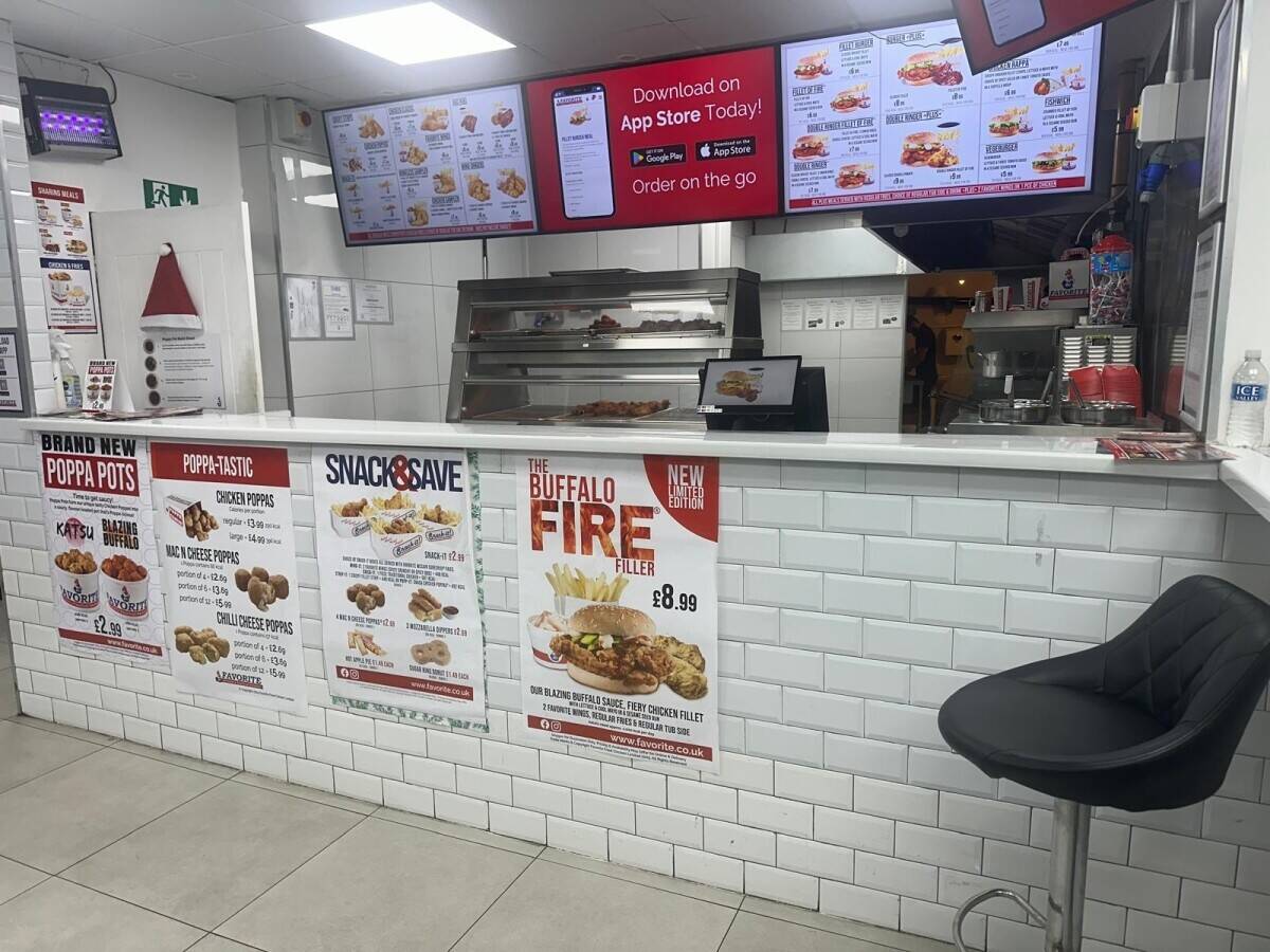 Chiken and Ribs Takeaway for Sale Prime Town Centre Location (South Wales)