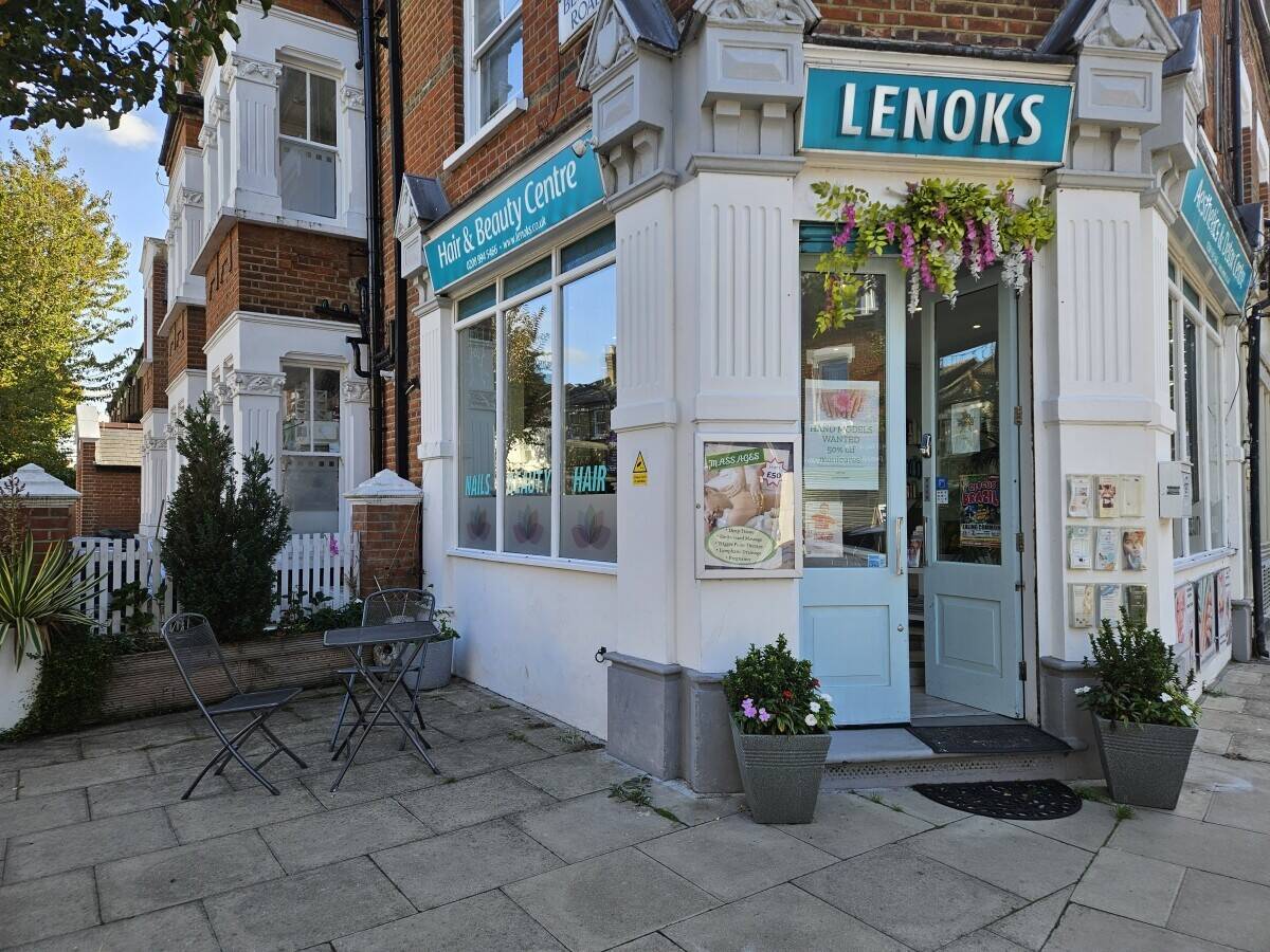 Hairdresser and Beauty business in Chiswick Photo 6