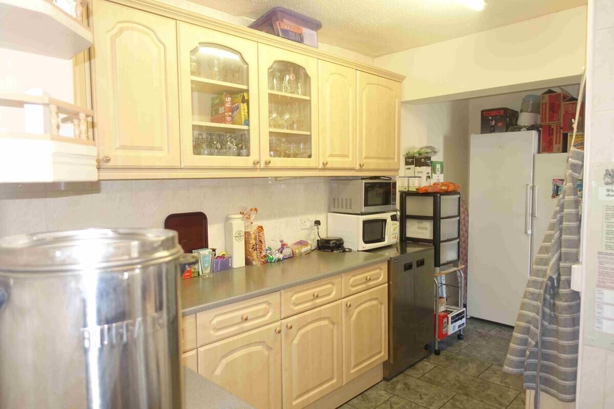 Immaculate Freehold Guest House Convenient Beach in Weymouth Photo 6