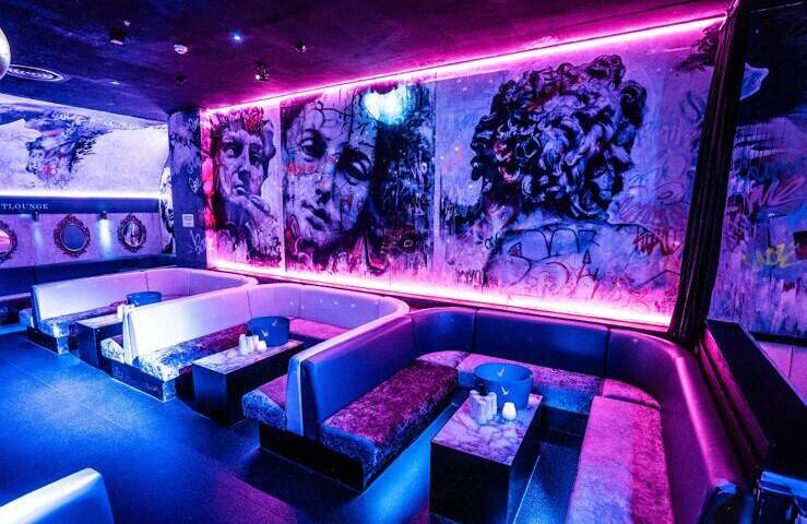 LIVERPOOL CITY CENTRE - STYLISH LATE NIGHT R & B VENUE Photo 6