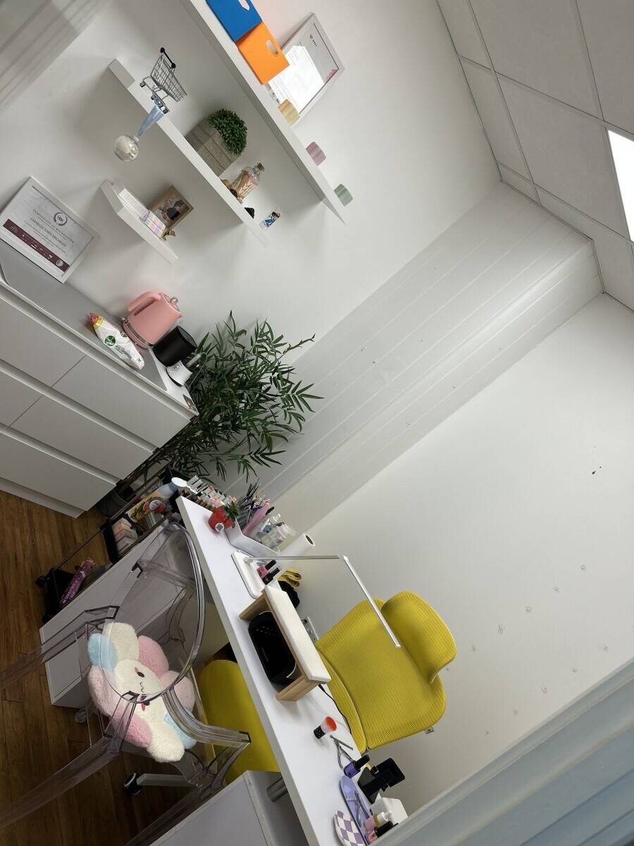 Salon for sale in Margate with a coffee shop attached  Photo 6