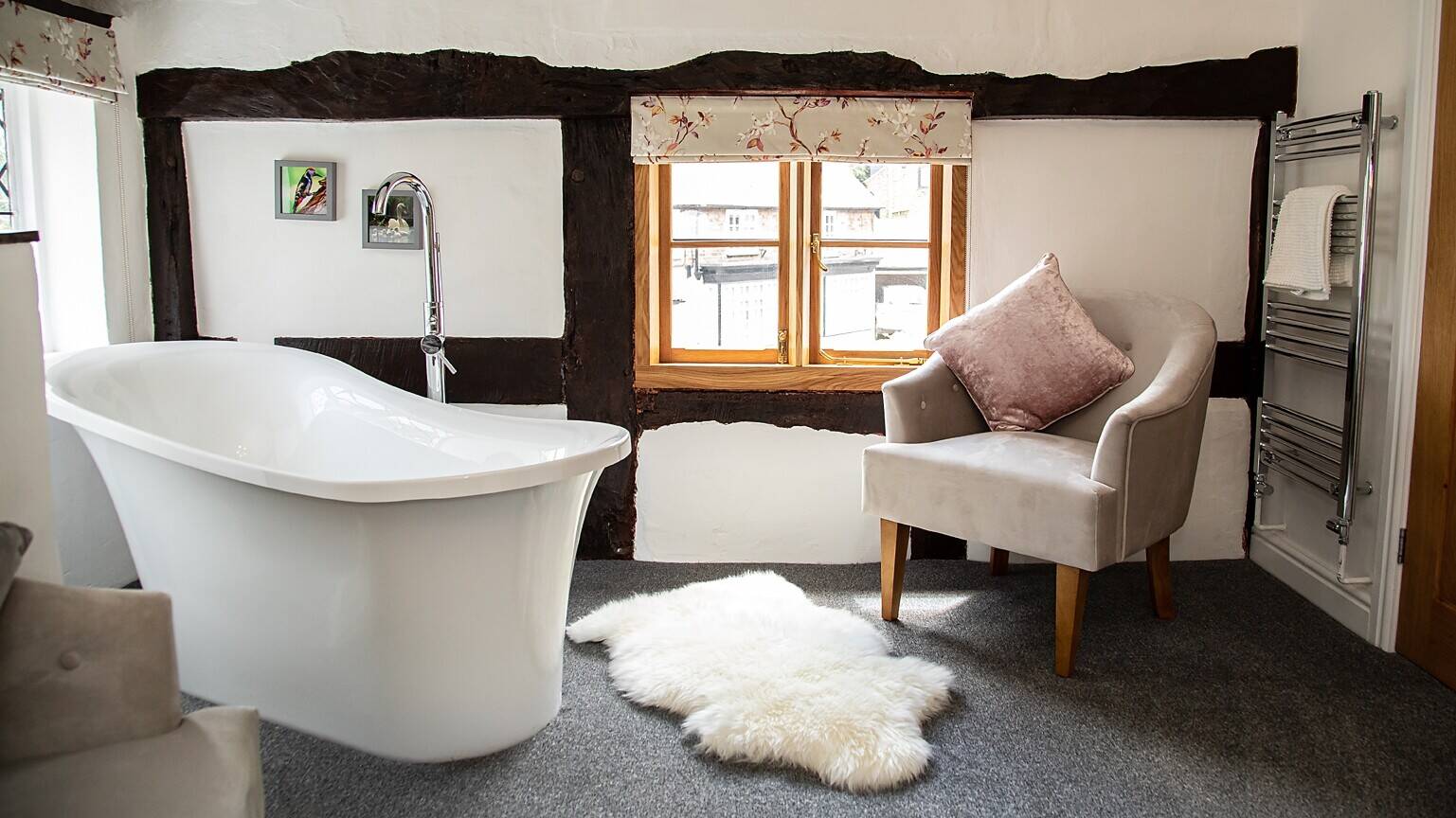 SHROPSHIRE HILLS - HIGH TRADING INN WITH FOUR EN SUITE LETTING BEDROOMS