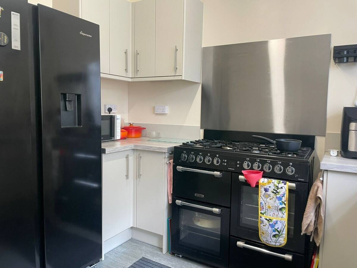 LINCOLNSHIRE COAST - 7 BEDROOM GUEST HOUSE CLOSE TO THE SEAFRONT Photo 6