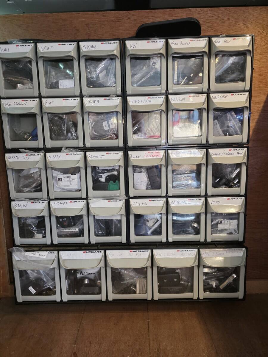 Mobile Autolocksmith