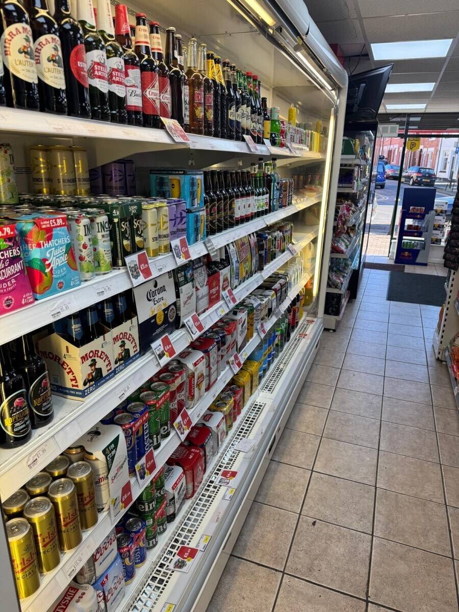 Reduced price Off-licence & convenience store sale in leicester Photo 6