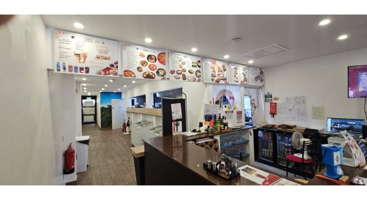 Thriving Asian Fusion Takeaway Offering Distinctive Japanese-Inspired Cuisine Photo 6