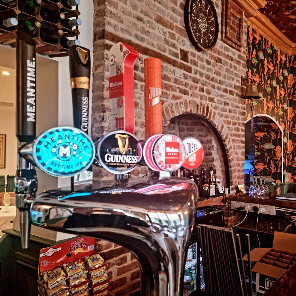 Award-Winning Restaurant & Bar for Sale – 10-Year Lease, Fully Fitted & Trading –