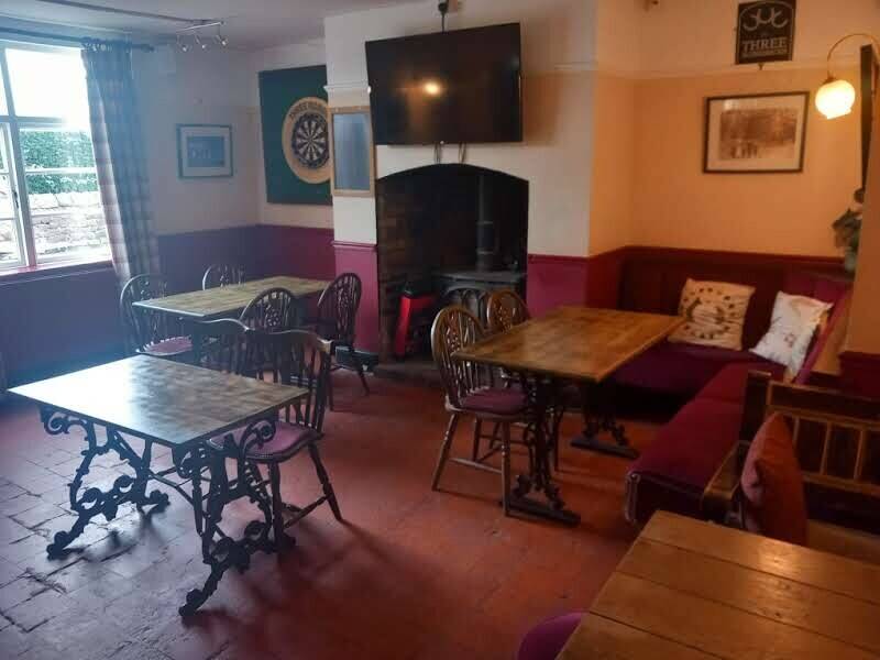 SHROPSHIRE - CHARMING VILLAGE CENTRE TRADITIONAL PUBLIC HOUSE
