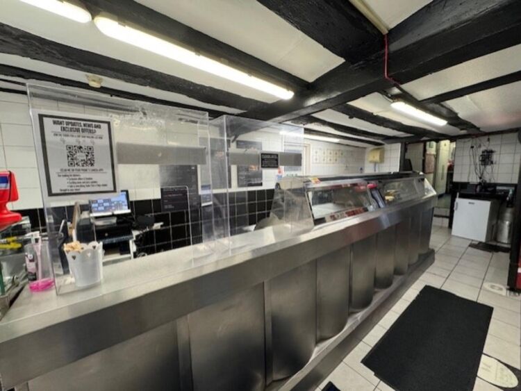 Freehold Fish & Chip Takeaway Located In Gloucestershire Photo 6