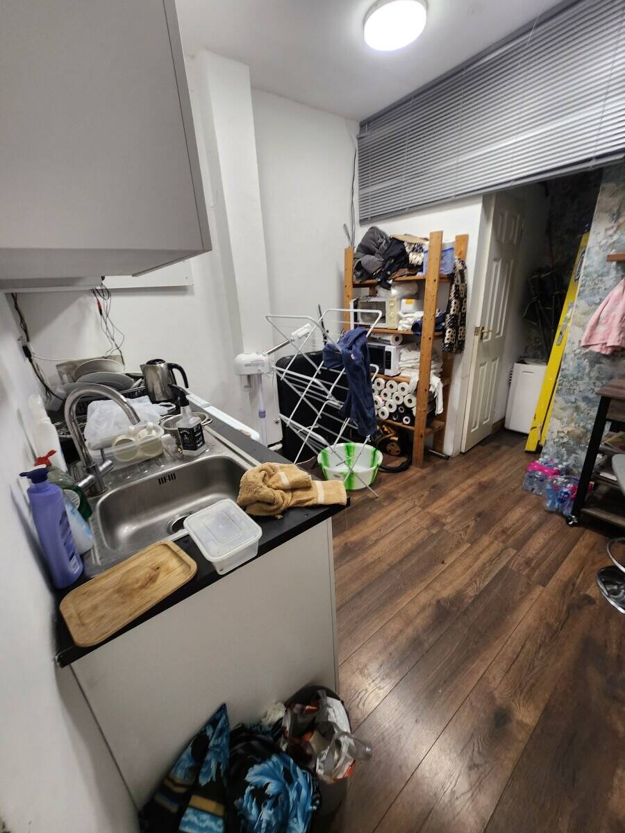 Barber Shop Lease For Sale in Brixton London SW9.