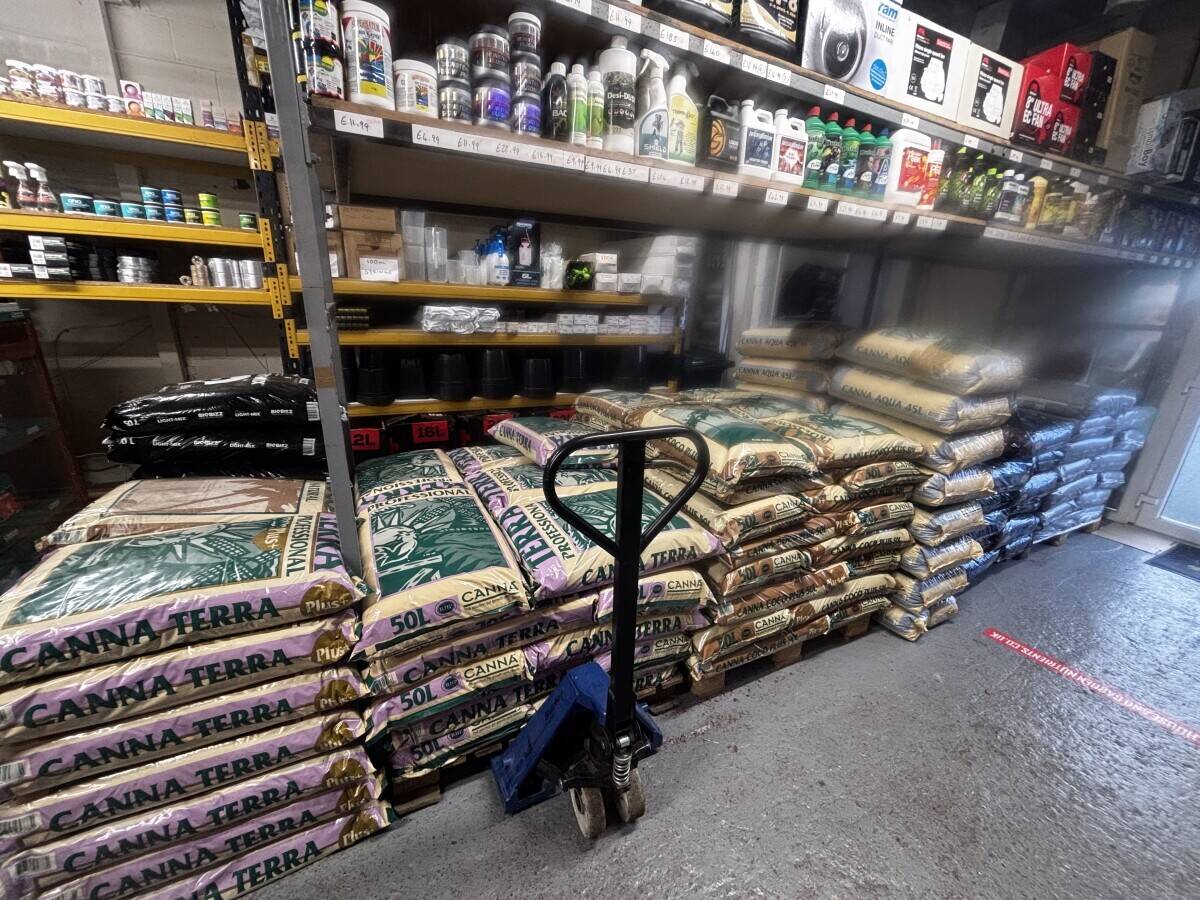 HYDROPONIC SHOP FOR SALE IN NEWCASTLE UPON TYNE