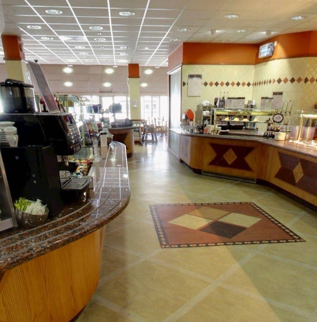 Town centre Restaurant in Boston shopping mall