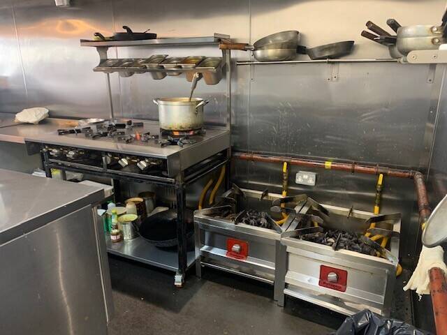 Amazing restaurant and takeaway for sale.  Popular with Celebs. Personal reasons force sale. Photo 6