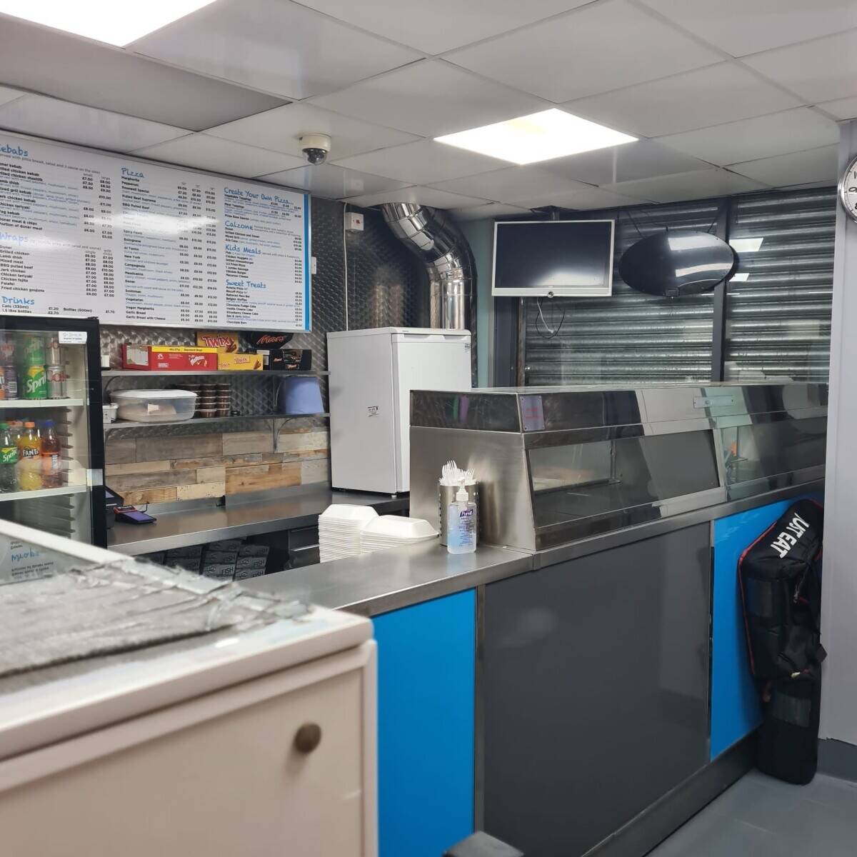 Popular Traditional Fish and Chip Shop with monopoly trading position (Ref 1785) Photo 6