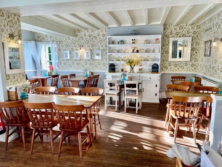 Leasehold Tea Rooms & Restaurant Located In Polperro, Cornwall