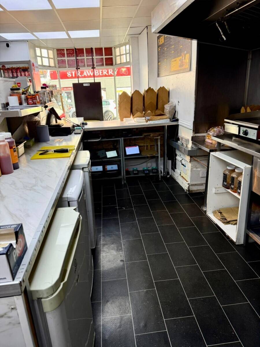 Distress Sale – Fully Equipped Takeaway – Reduced from £60,000 to £20,000 for Immediate Sale Photo 6