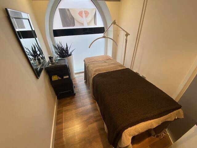 BEAUTY SALON BUSINESS FOR SALE Photo 6