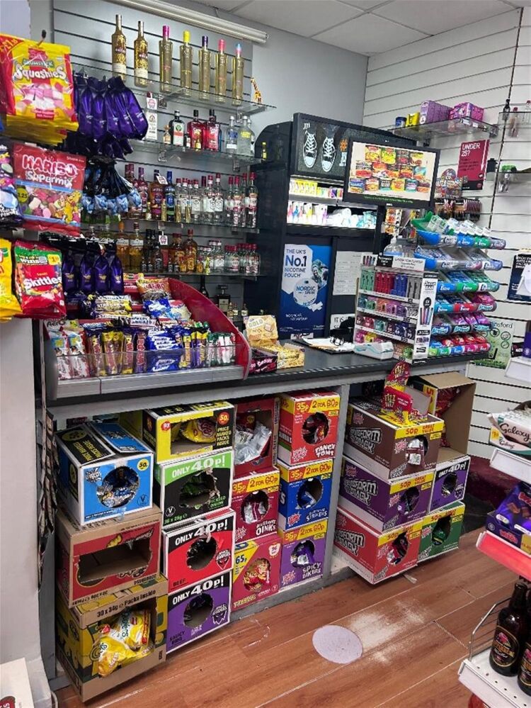LICENSED CONVENIENCE STORE / SANDWICH BAR WINSFORD CHESHIRE Photo 6