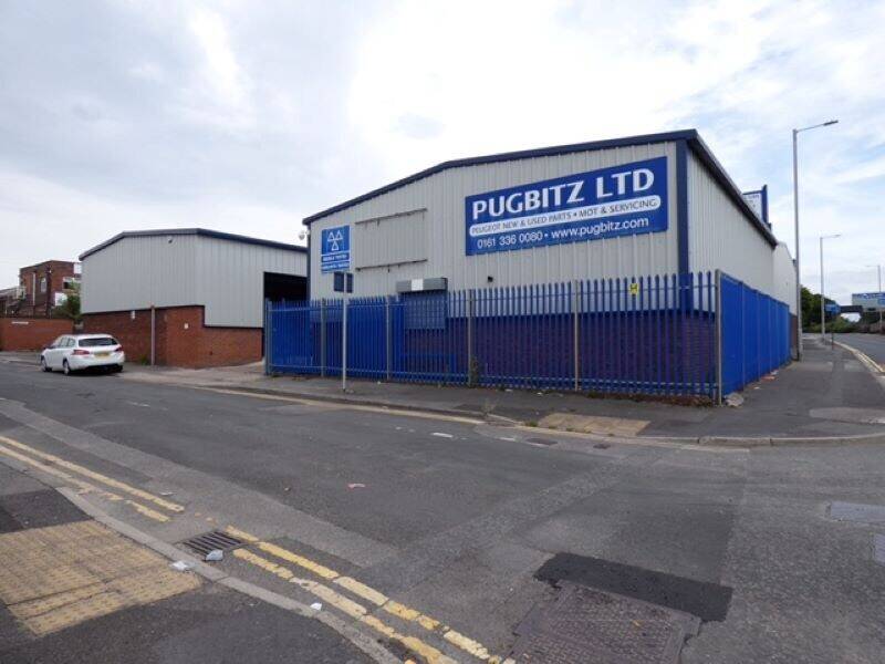 Peugeot and Citroen Repair Centre With MOT For Sale Greater Manchester Photo 6