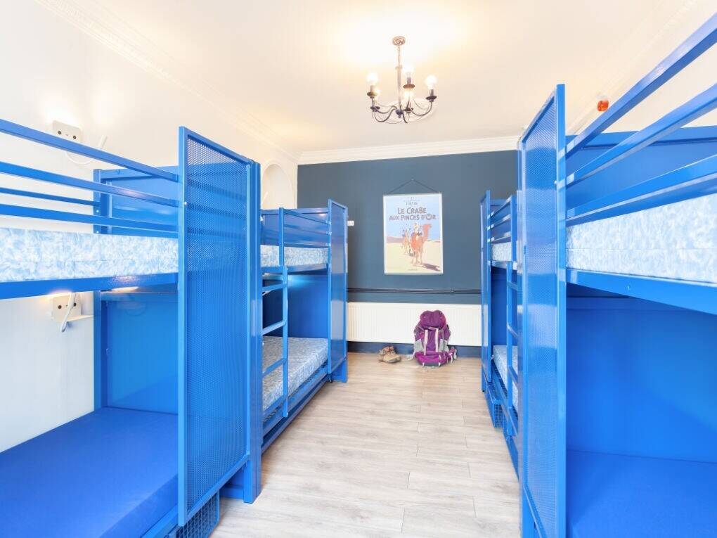 DEVON – INDEPEDENT TOWN CENTRE HOSTEL IN PICTURESQUE SEASIDE RESORT Photo 6