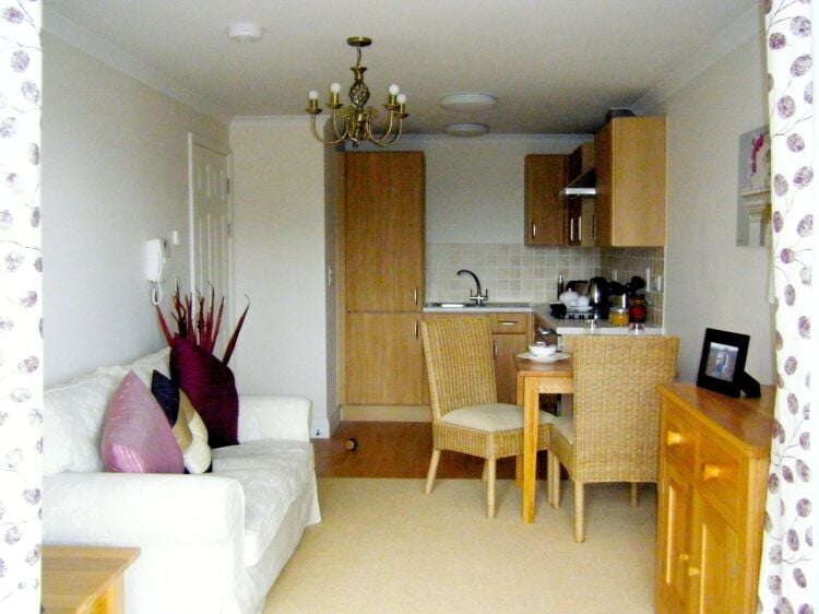 FREEHOLD INVESTMENT PROPERTY OPPORTUNITY Photo 6