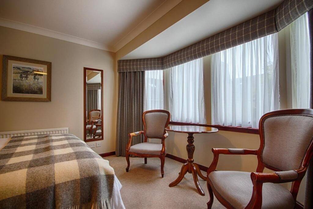 Full Service 27 Bedroom Regional Hotel