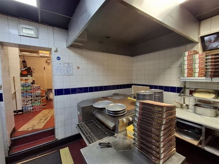 Hot Food Take Away For Sale in Leeds Photo 6