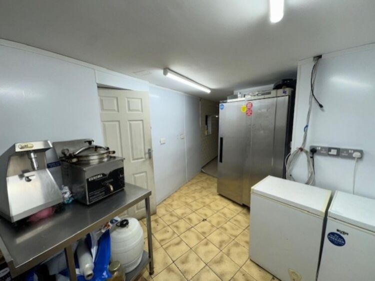 Freehold Fish & Chip Takeaway Located In Wyken, Coventry Photo 6