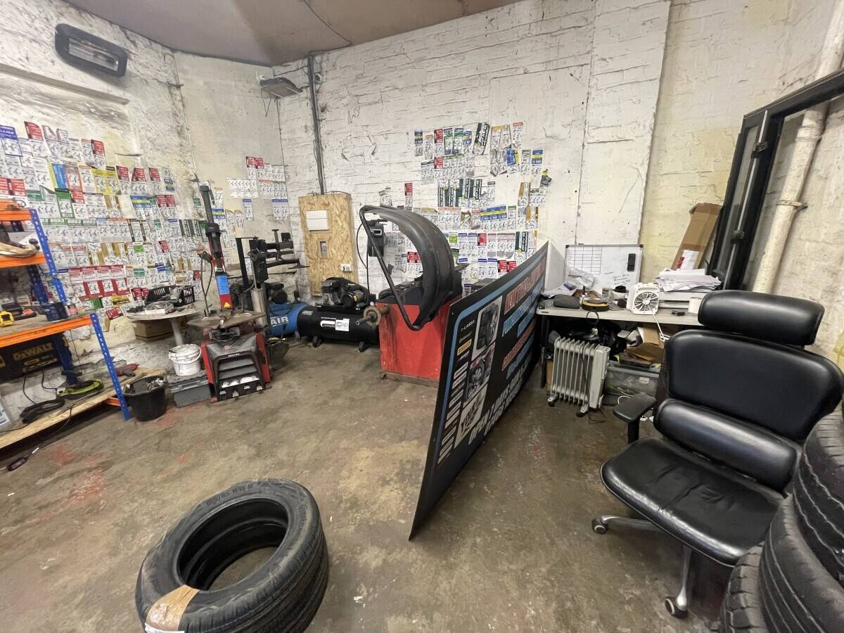 Established tyres & Autowork shop , Newmilns Main Street   Photo 6