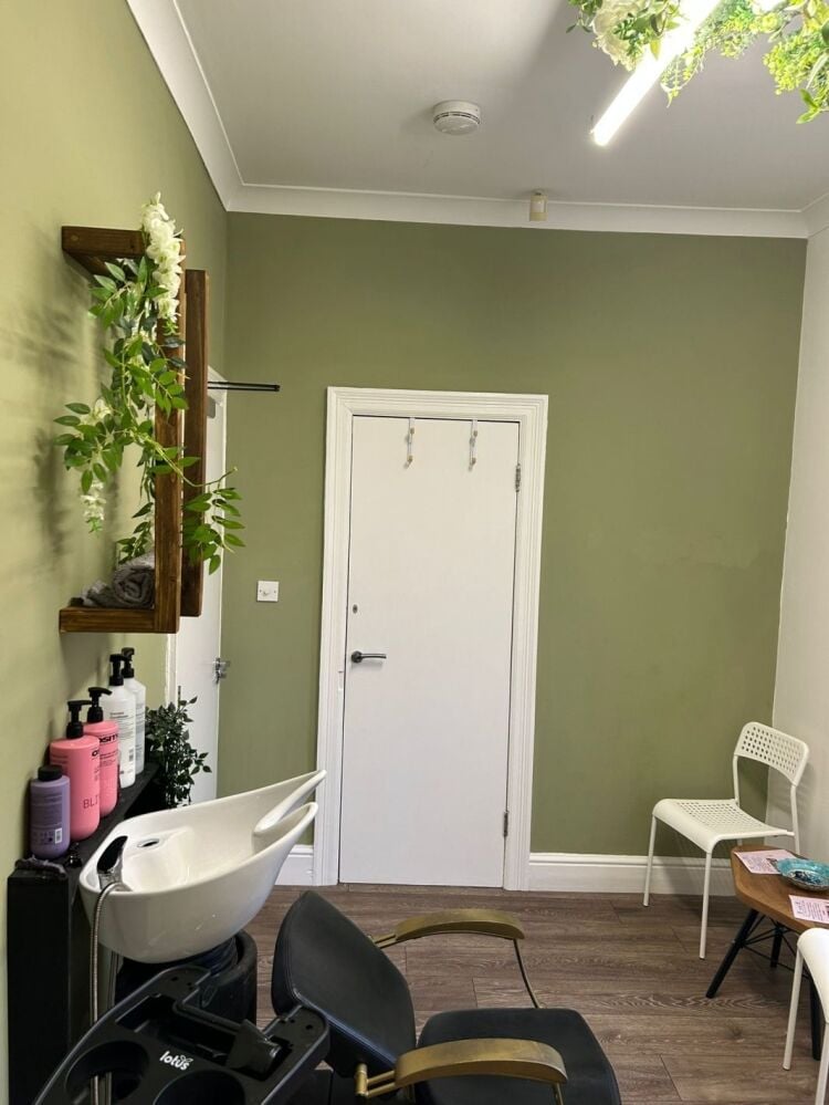 Beauty Salon - West Yorkshire Photo 6