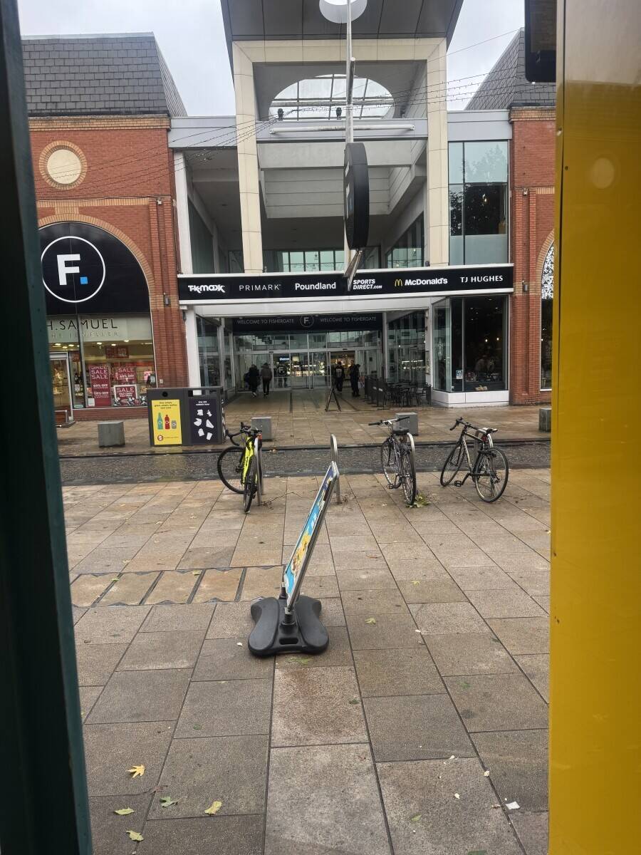 Modern Takeaway in one of Preston’s busiest and most sought-after locations