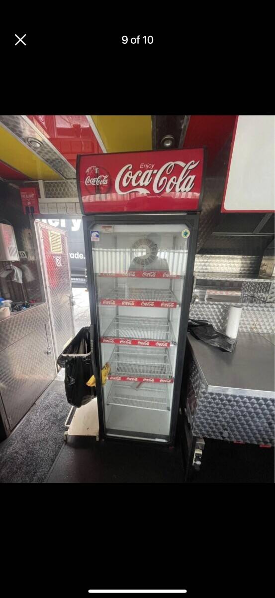 Verry successful food trailer bussines