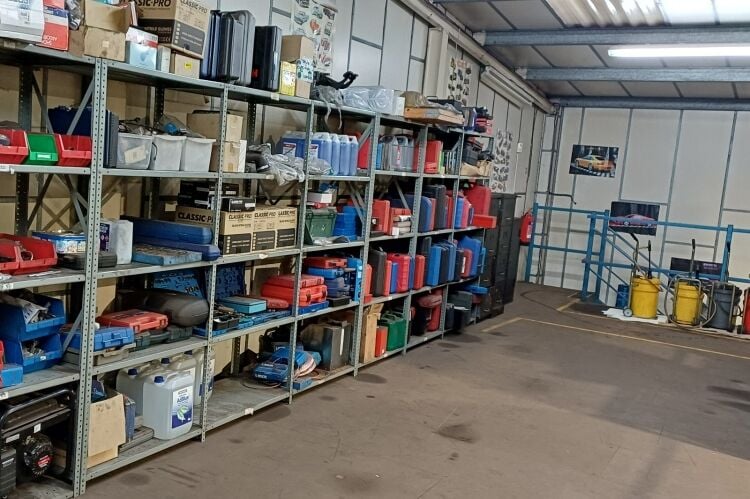 Freehold MOT Garage - St Ives Photo 6