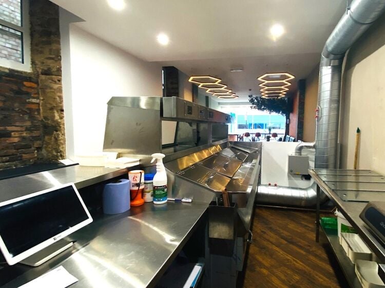 Leasehold Fish & Chip Takeaway Located In Rotherham, South Yorkshire Photo 6
