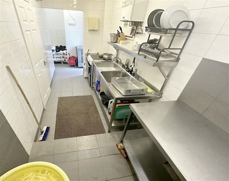 Fish and Chip Shop in Oxfordshire Photo 6