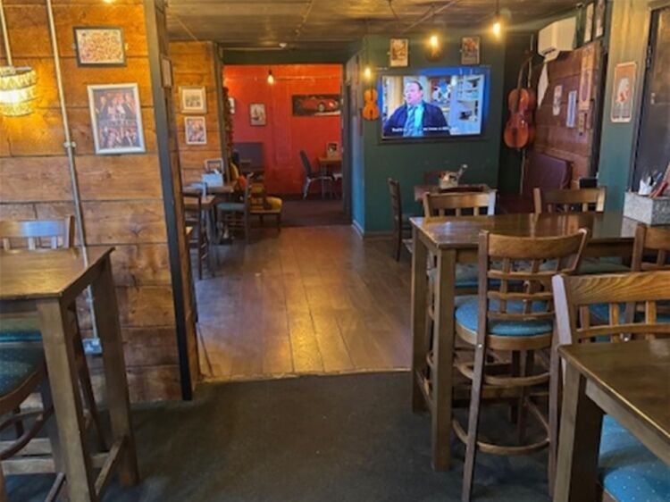 Licenced Trade, Pubs & Clubs For Sale in Doncaster Photo 6