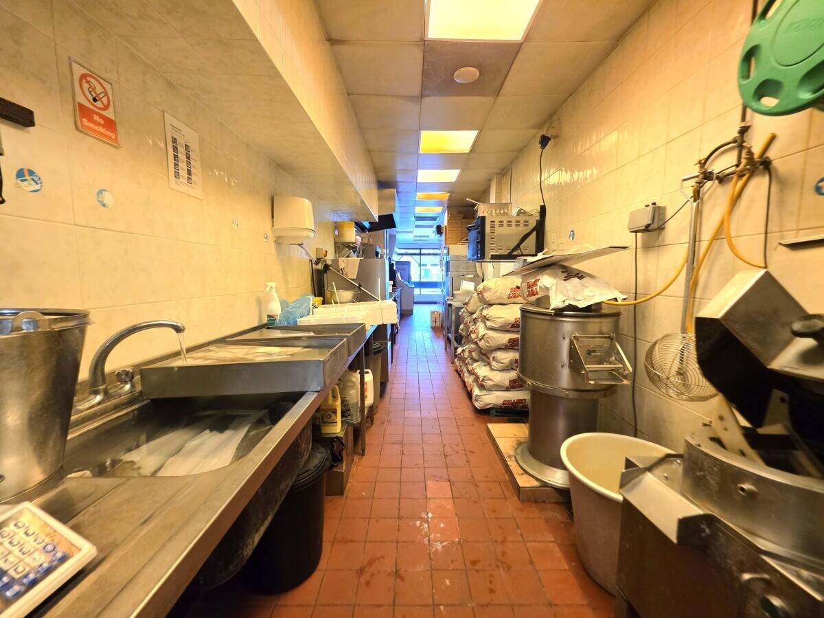 FISH & CHIP RESTAURANT & TAKEAWAY