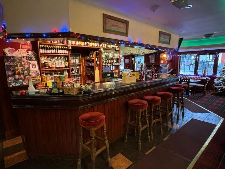 Highly Profitable Highland Inn, Restaurant, Bar and Accommodation Photo 6