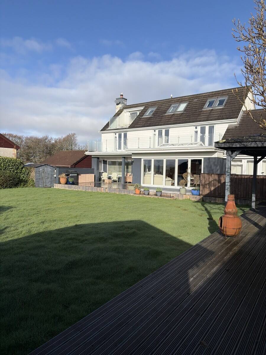 Home and income Potential B&B in Cornwall