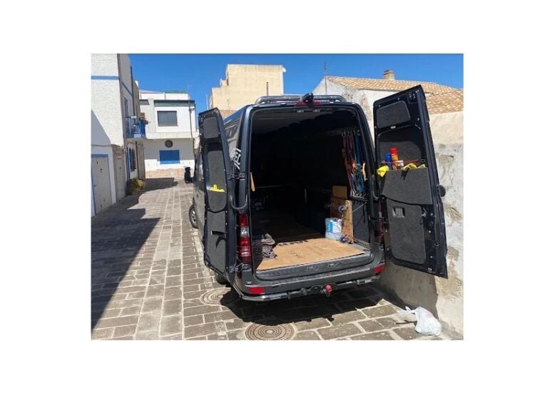 Driving Success Across Europe – Established Specialist Courier Service