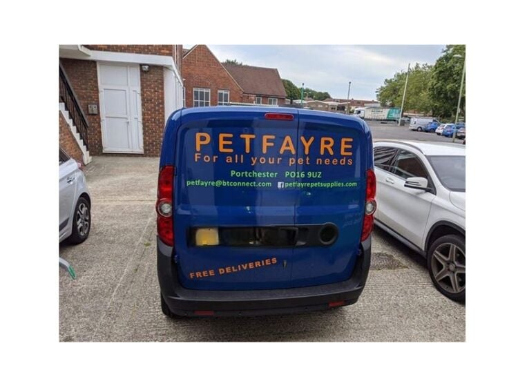 A Trusted Local Favourite – Established Independent Pet Supplies Business