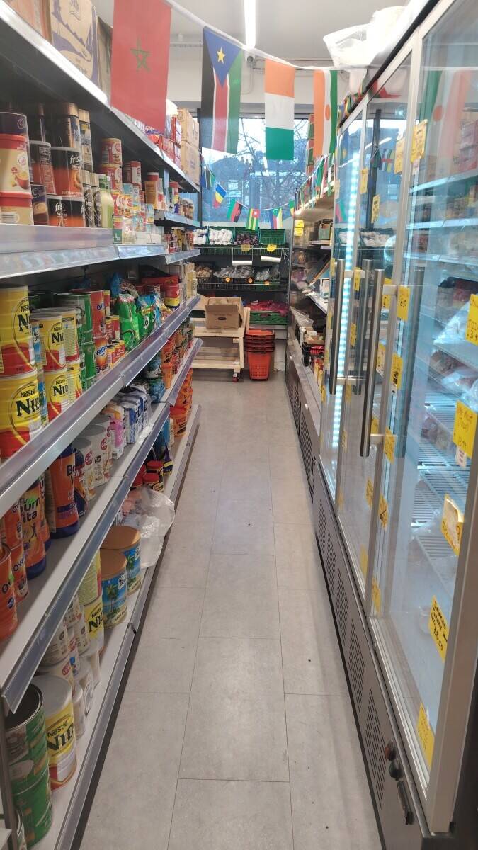High Turnover African Retail Shop Photo 6
